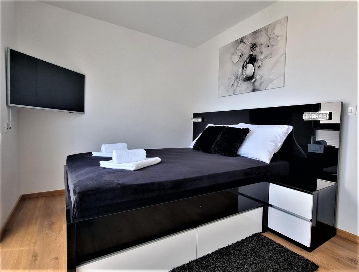 Bartol Luxury Apartments Krk Croatia, With Own Hot Tub - Whirlpool Krk Town Exterior photo