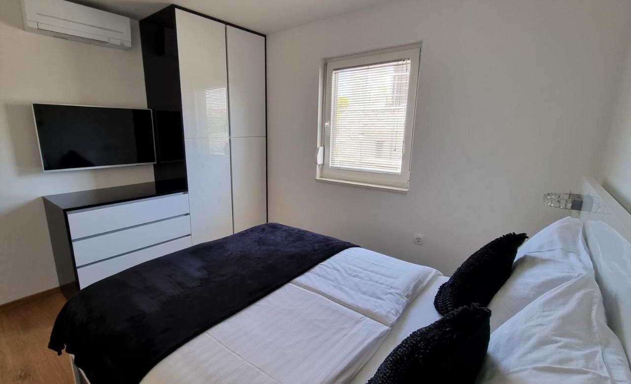 Bartol Luxury Apartments Krk Croatia, With Own Hot Tub - Whirlpool Krk Town Exterior photo
